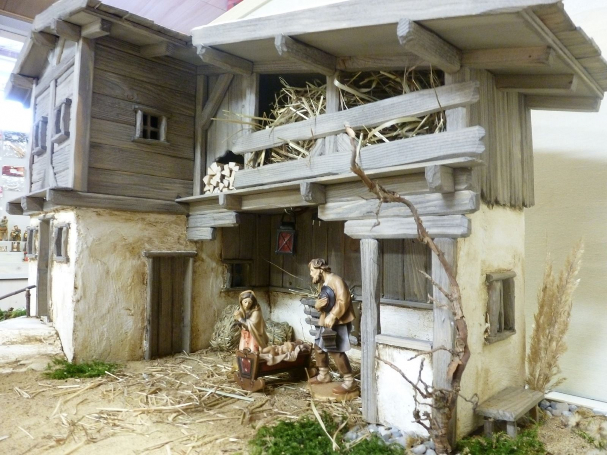 Weihnachtskrippen Bausatz "Alpenländisches Bauernhaus"